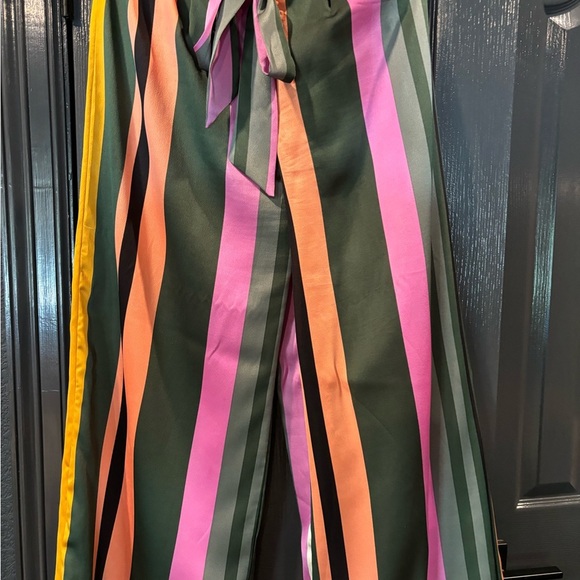 Lost + Wander rare matching set - Picture 6 of 7